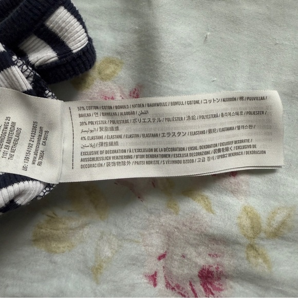 Abercrombie & Fitch Navy Stripped Top- Small - Picture 7 of 7